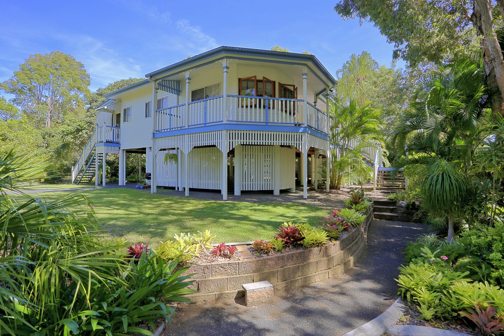 15 Royal Boulevard, Moore Park Beach QLD 4670, Image 2