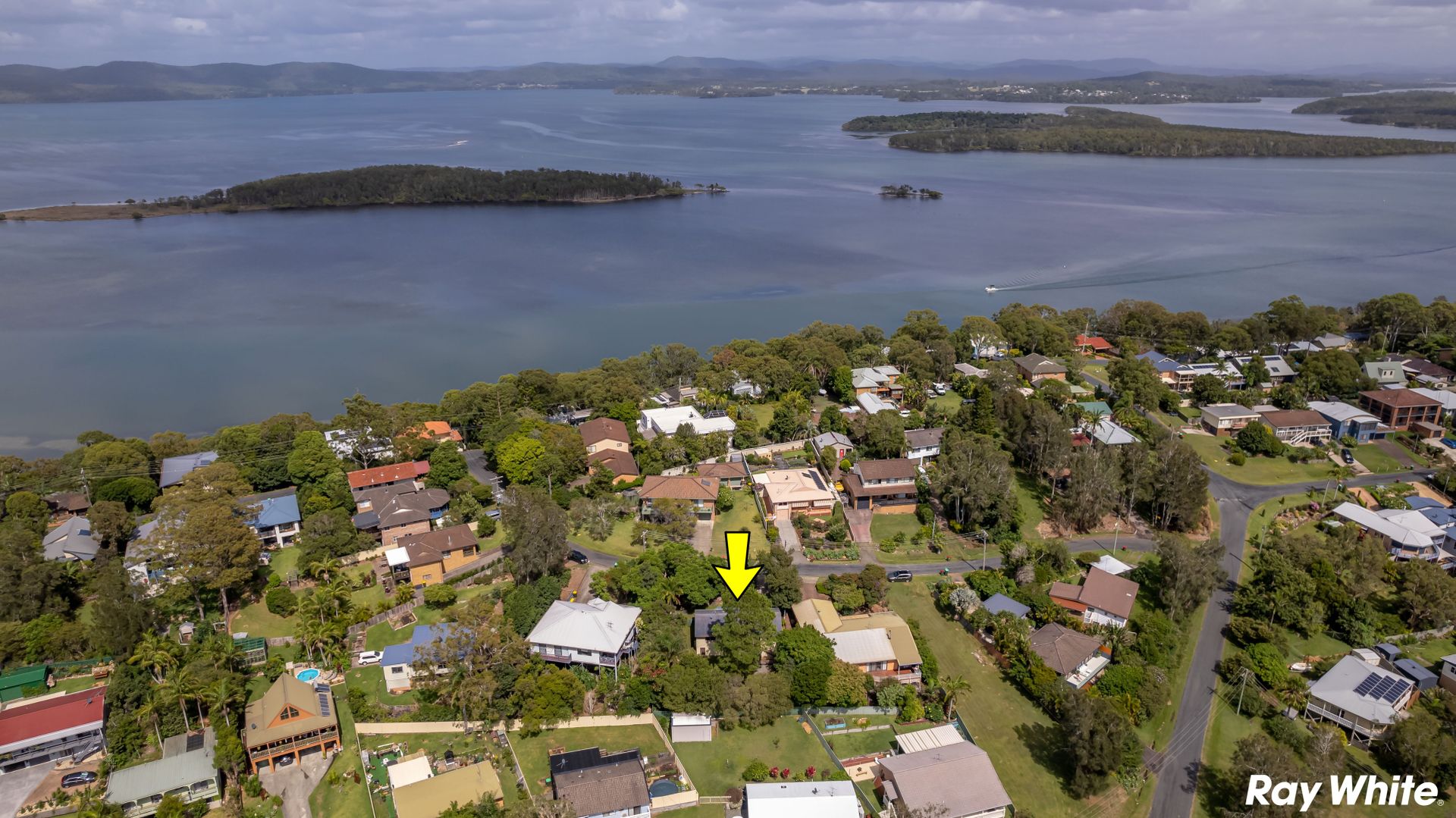 10 Lucas Avenue, Green Point NSW 2428, Image 1