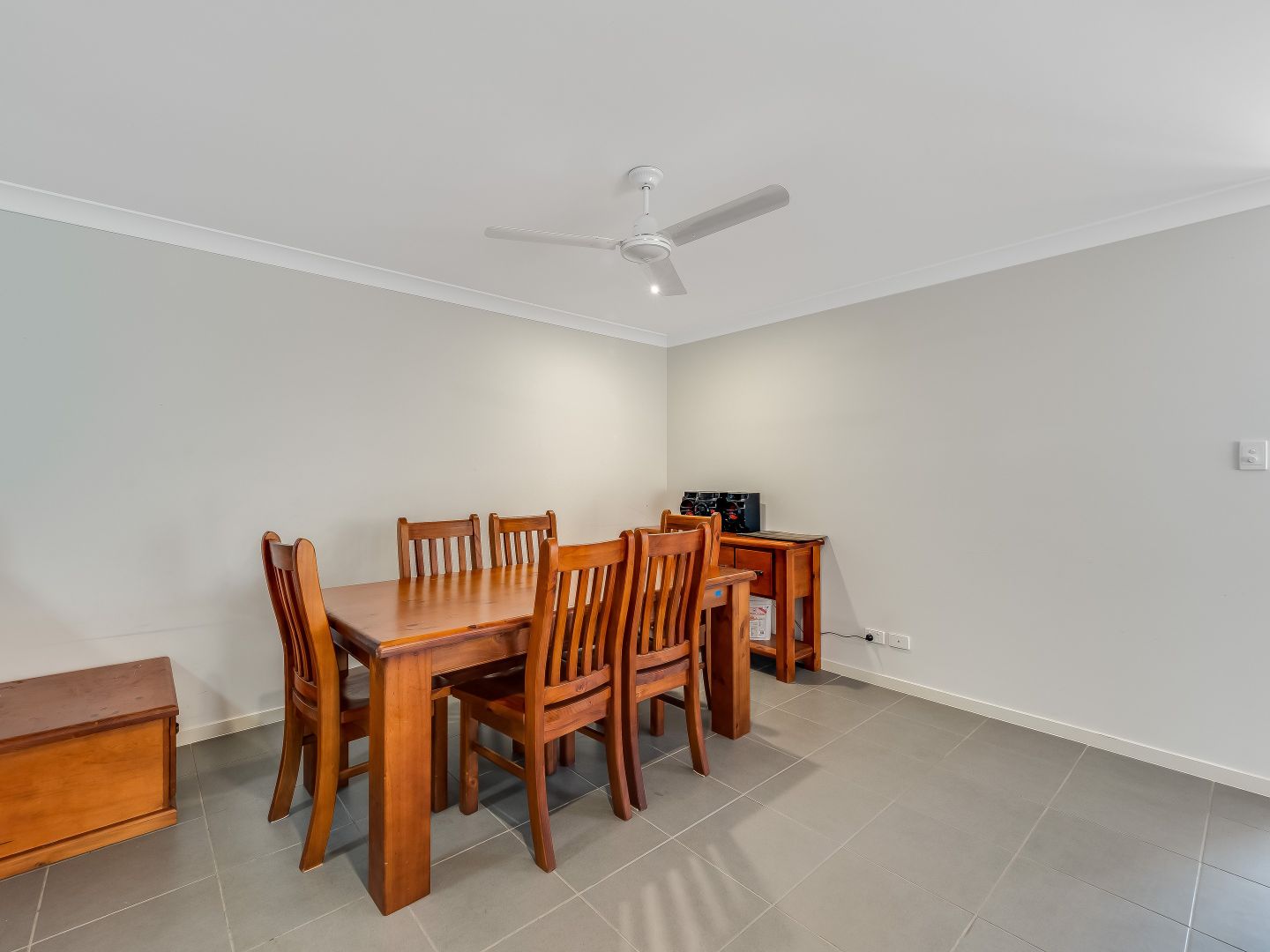 2/7 Felix Street, Cranley QLD 4350, Image 2