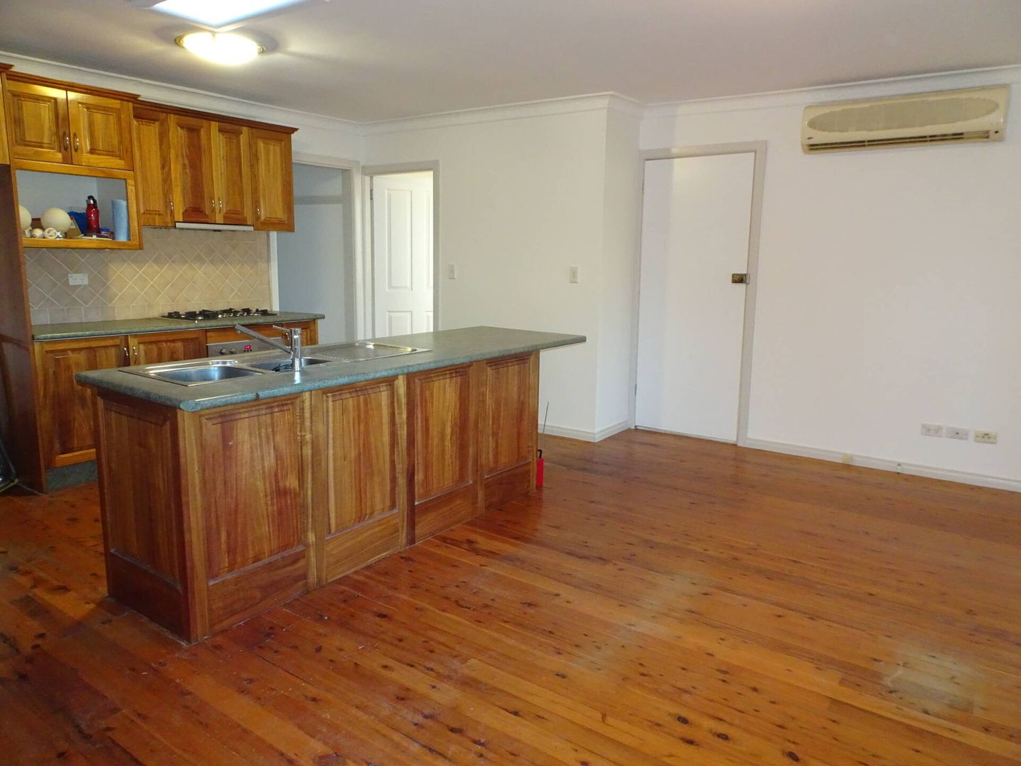 117 Dennistoun ave, Guildford NSW 2161, Image 2