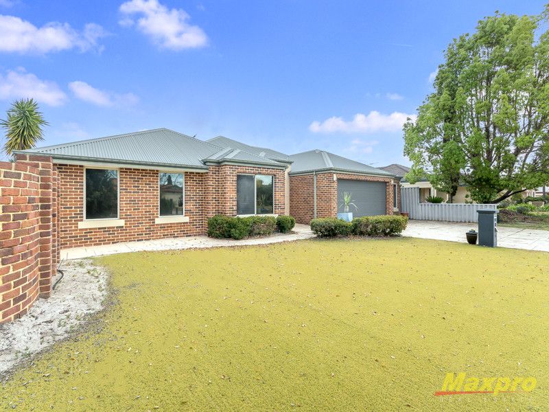 13 Tremont Gardens, Canning Val Property History & Address Research