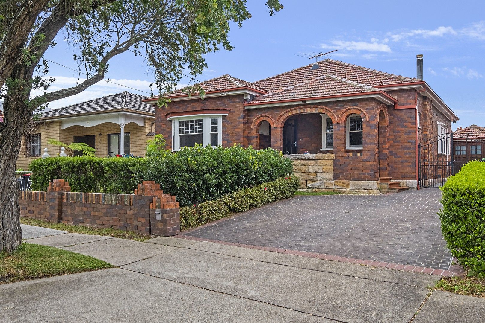 3 bedrooms House in 110 Minnamorra Avenue EARLWOOD NSW, 2206
