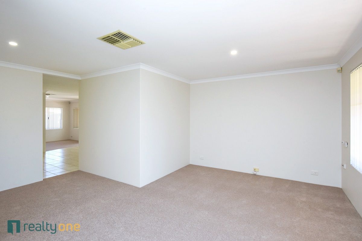 276 Warton Road, Southern River WA 6110, Image 2