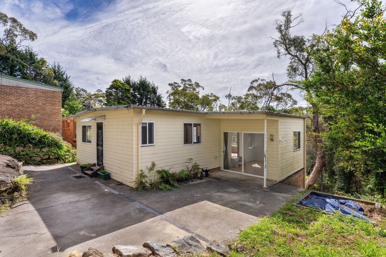 2 bedrooms House in 81 Saint Georges Crescent FAULCONBRIDGE NSW, 2776
