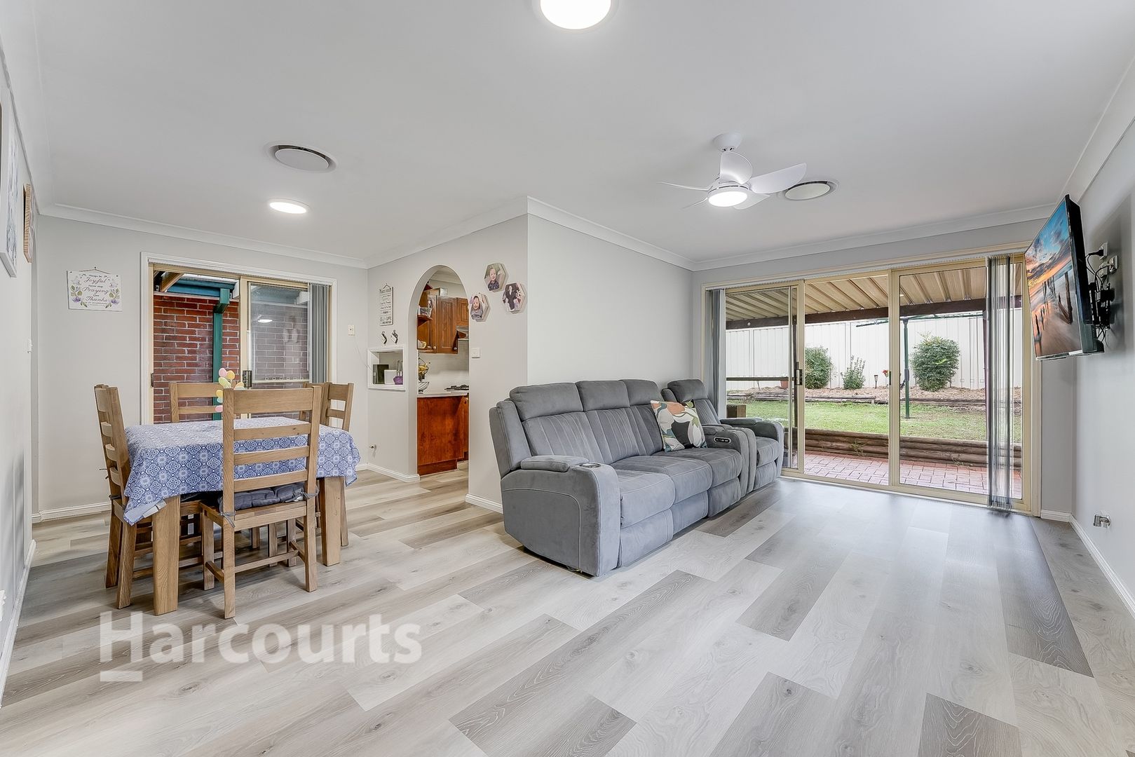 26 Liquidamber Drive, Narellan Vale NSW 2567, Image 2