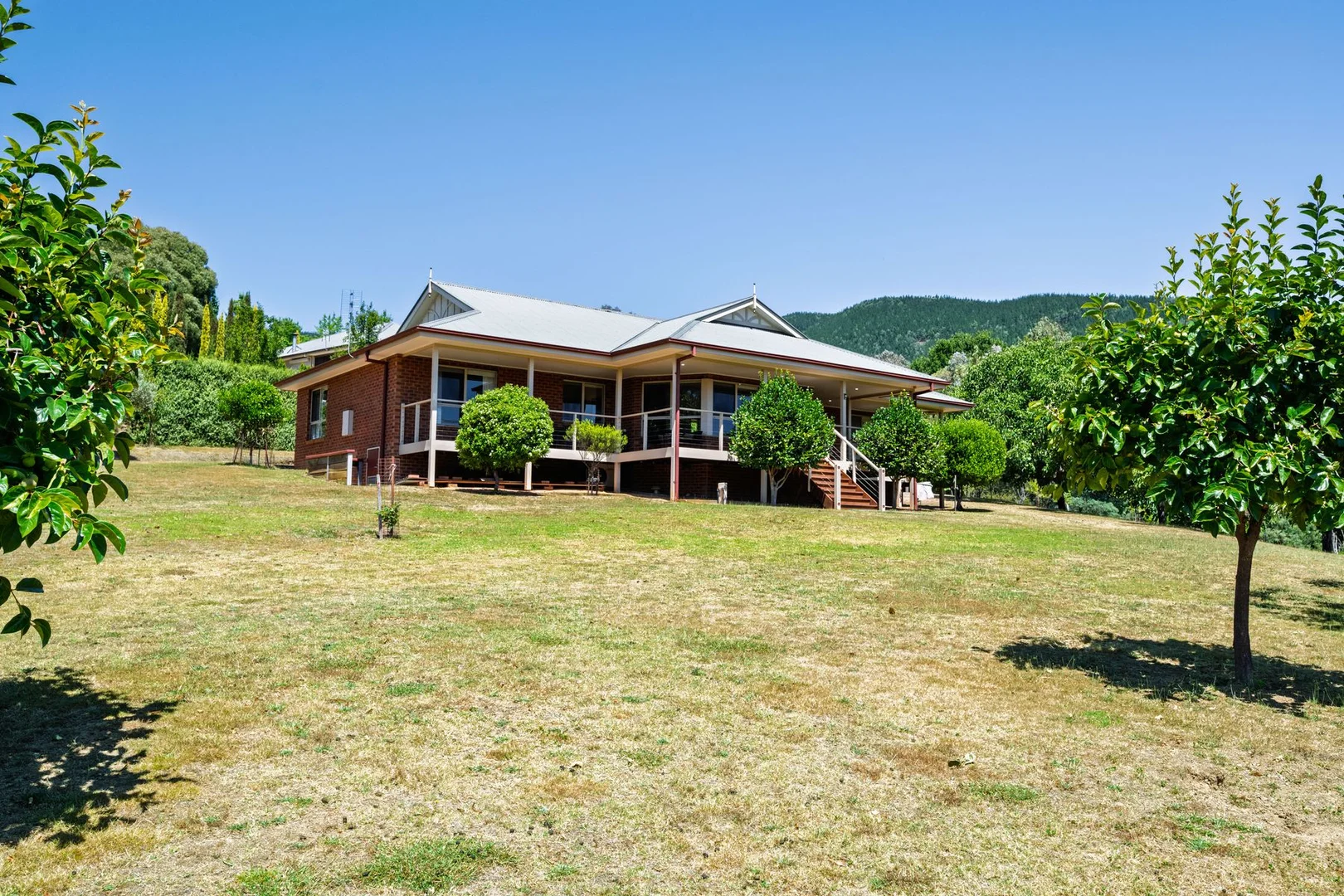 Additional image 23 of 1 James Close, Bright VIC 3741