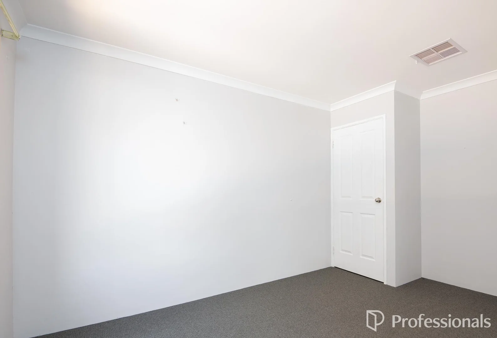 Additional image 13 of 25 Excalibur Chase, Wattle Grove WA 6107