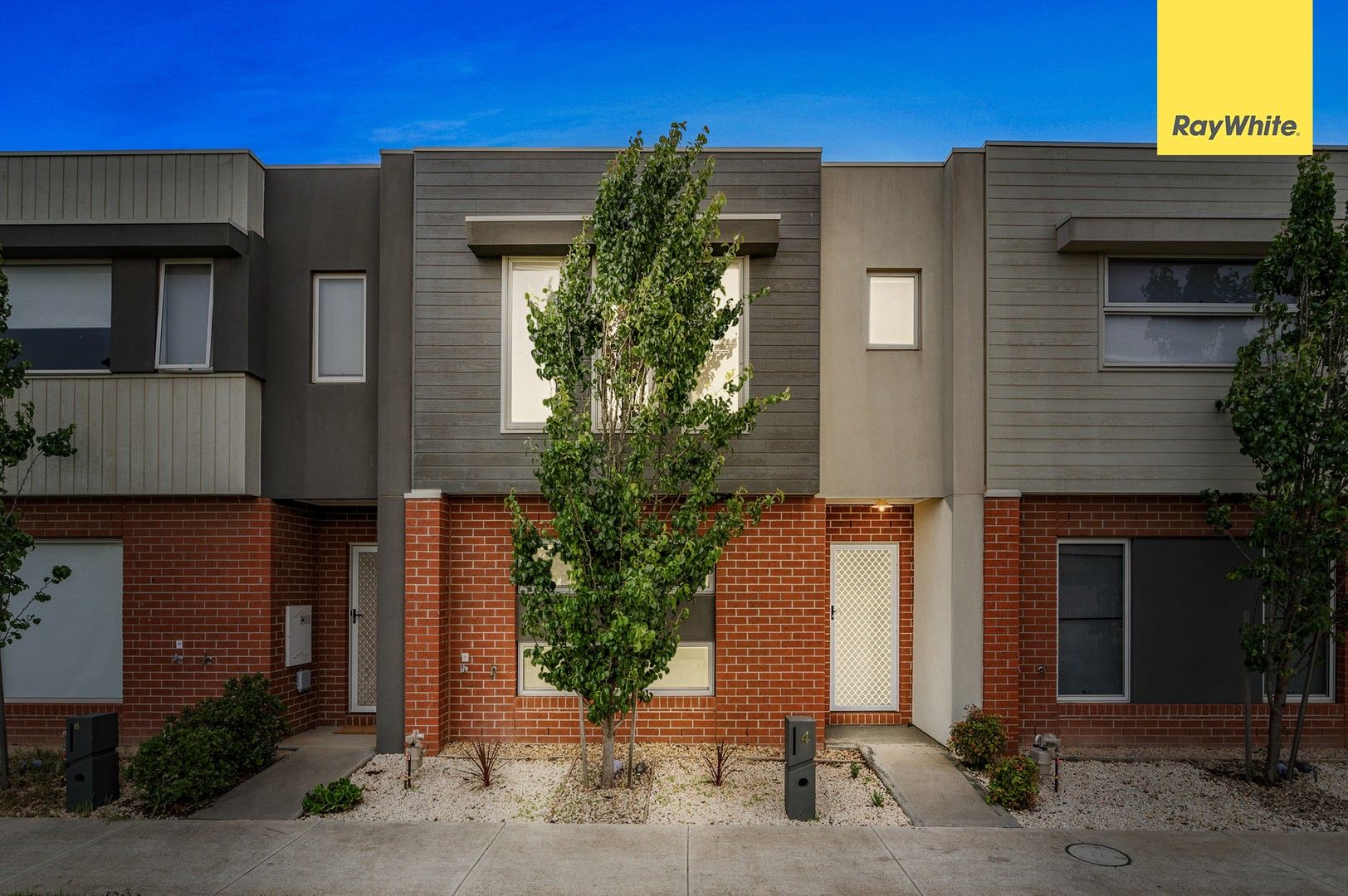 3 bedrooms House in 4 Burdock Walk TRUGANINA VIC, 3029