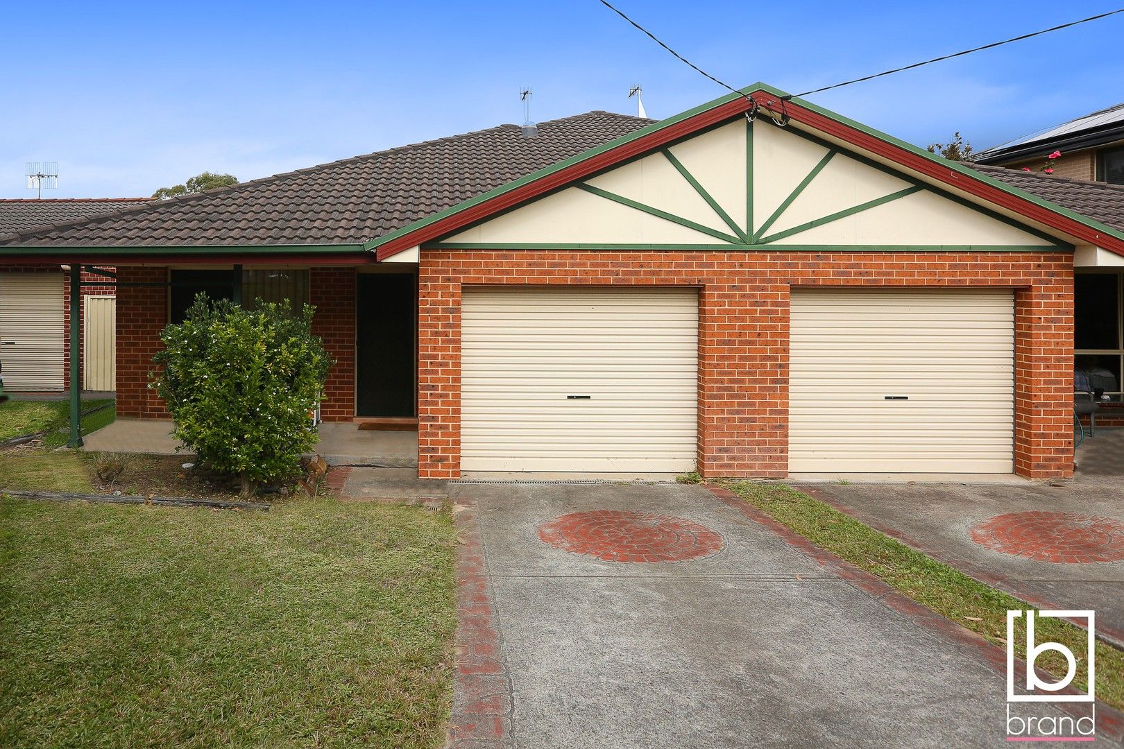 3 bedrooms House in 48 Roper Road BLUE HAVEN NSW, 2262
