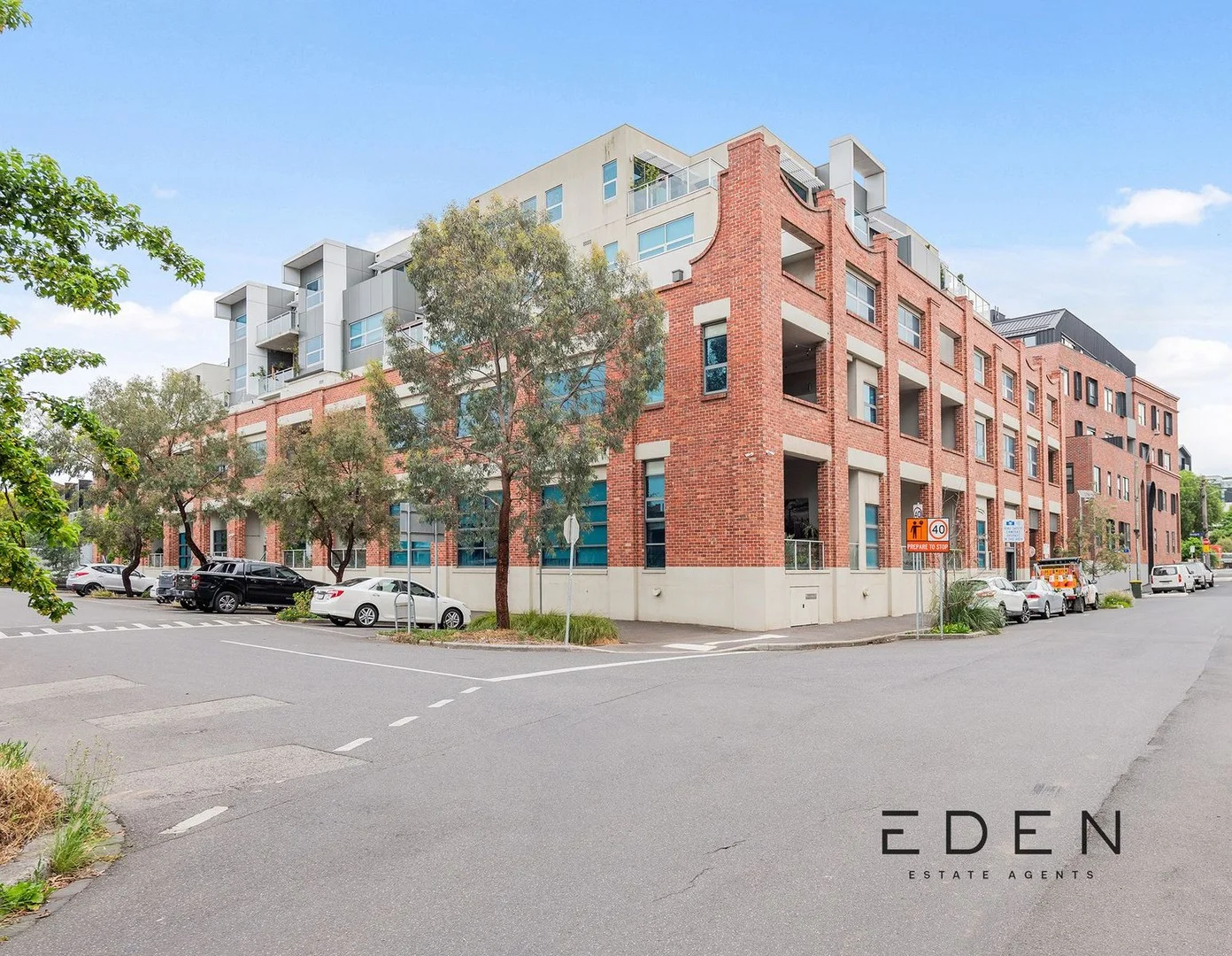 202/18 Bent St, Kensington VIC 3031