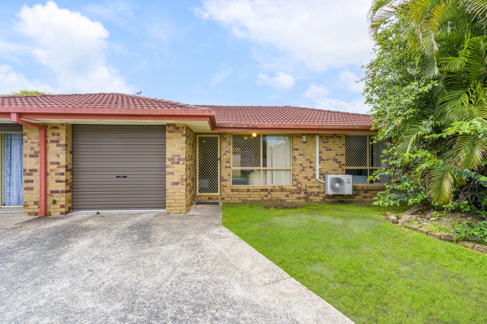4/33 Galloway Drive, Ashmore | Property History & Address Research | Domain
