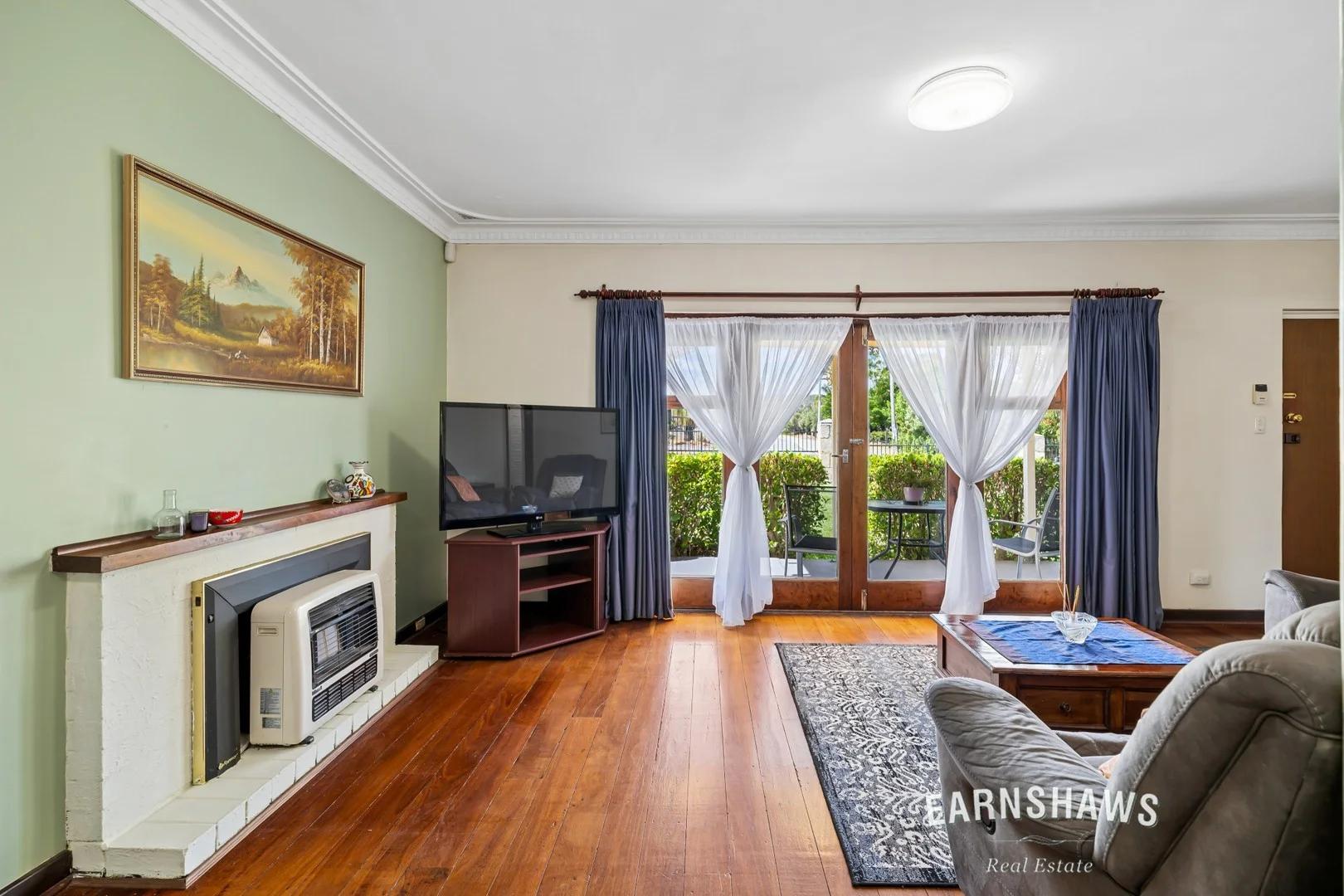 13 Myles Road, Swan View WA 6056