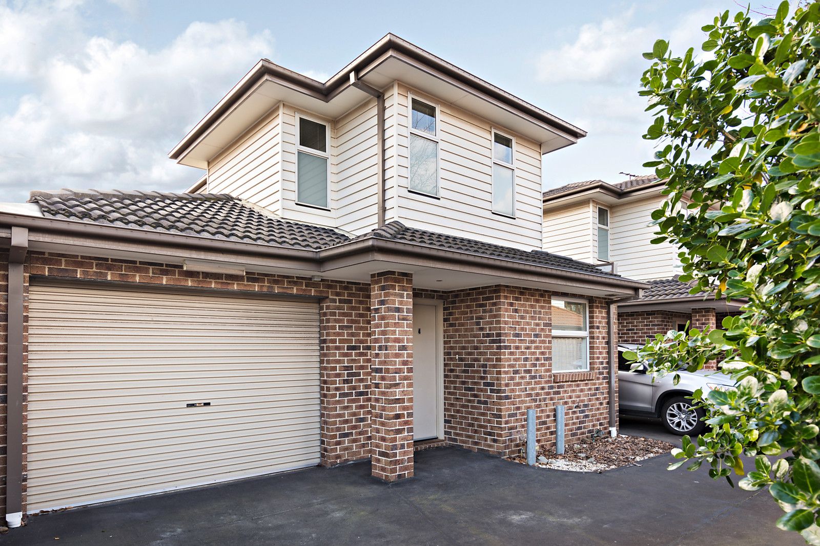 2 bedrooms Townhouse in 4/12 Bristol Road PASCOE VALE VIC, 3044