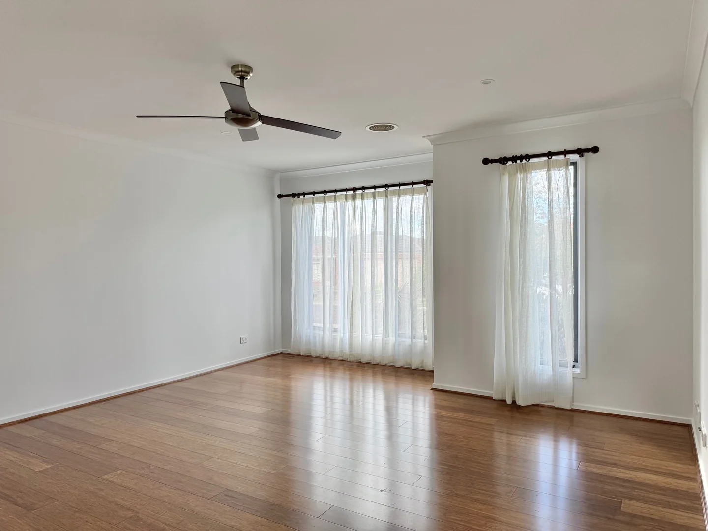 Additional image 2 of 10 Burrendong Street, Manor Lakes VIC 3024