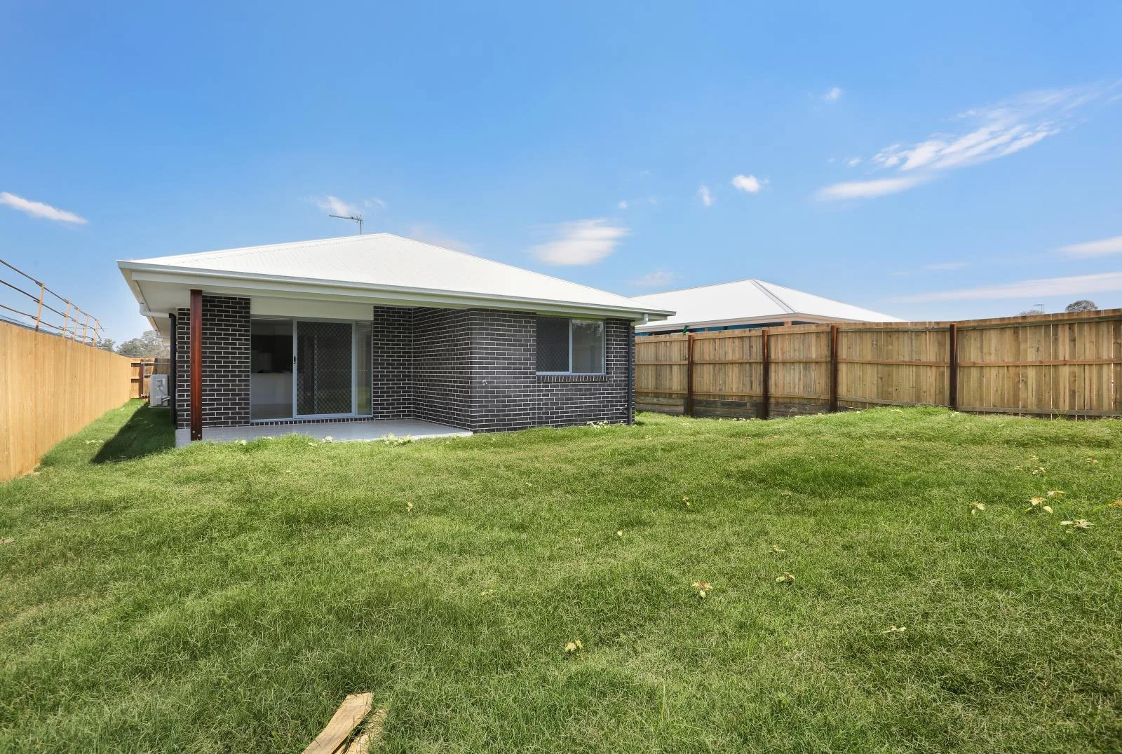 Additional image 11 of 36 Isla Street, Park Ridge QLD 4125