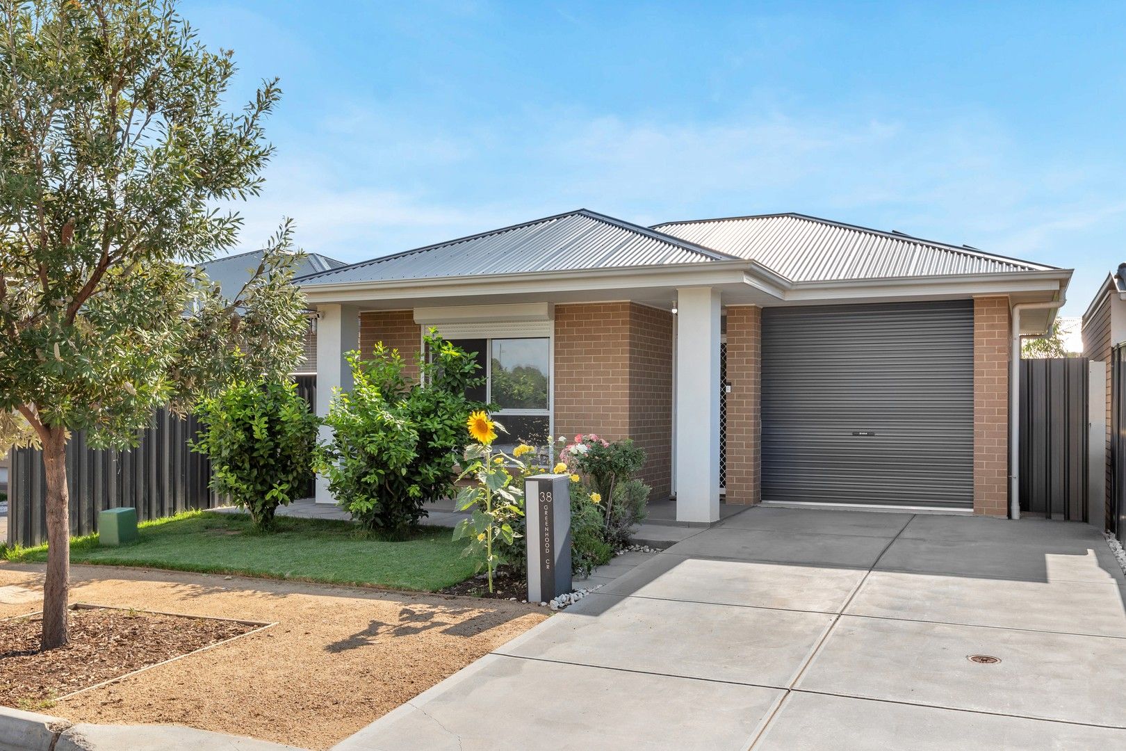 3 bedrooms House in 38 Greenhood Crescent ANDREWS FARM SA, 5114