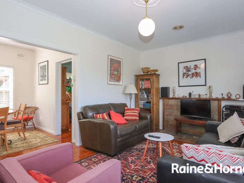 252 Durham Street, West Bathurst NSW 2795, Image 2