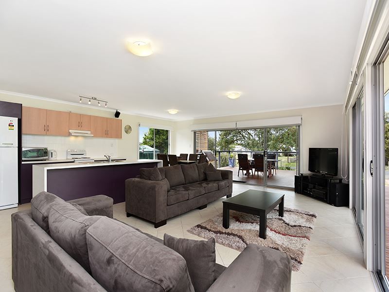 5 Hindmarsh Street, Clayton Bay SA 5256, Image 1