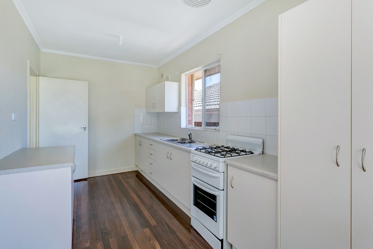 9 Regent Avenue, Pooraka SA 5095, Image 2