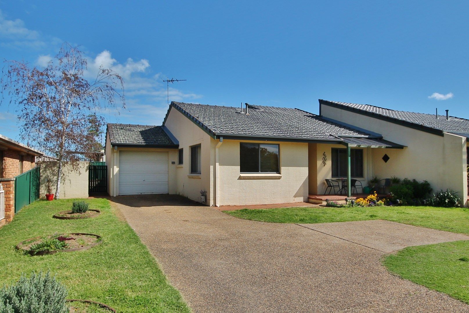 7/77 Thornhill Street, Young NSW 2594, Image 0