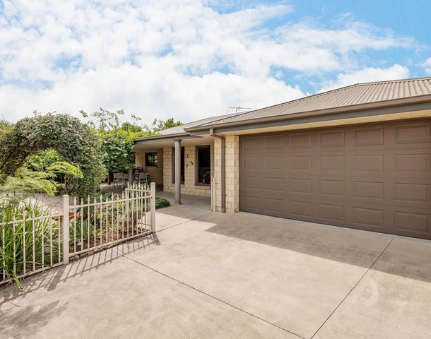 5 Hall Court, Howlong NSW 2643