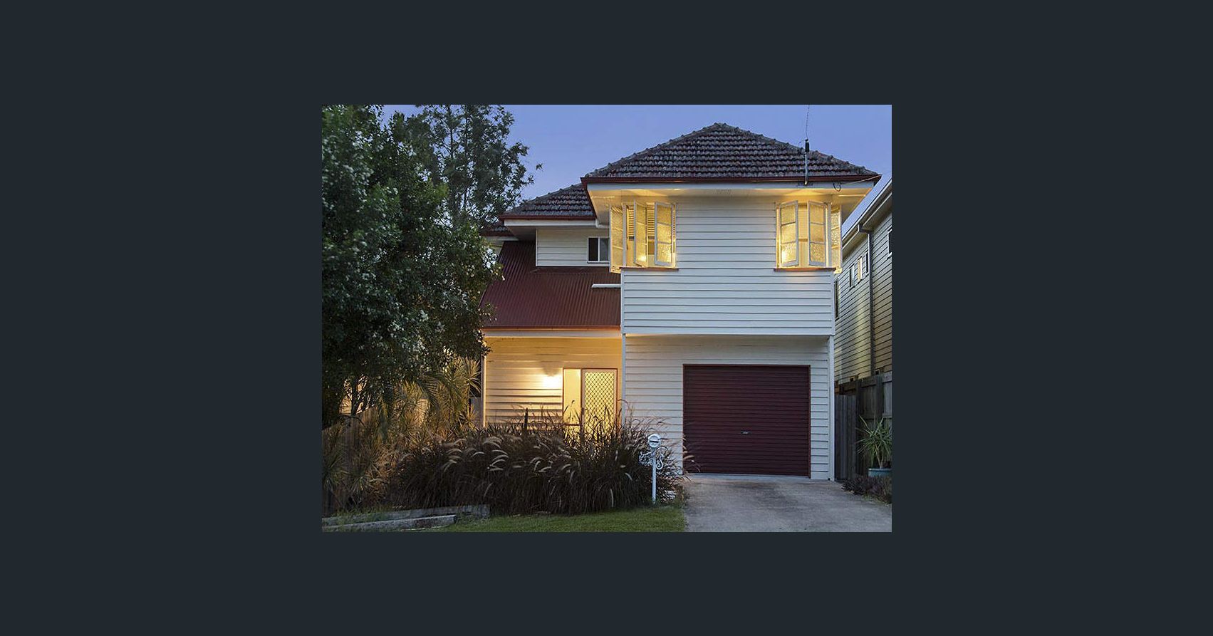 29 Boronia Avenue, Holland Park West QLD 4121 House For Rent 900