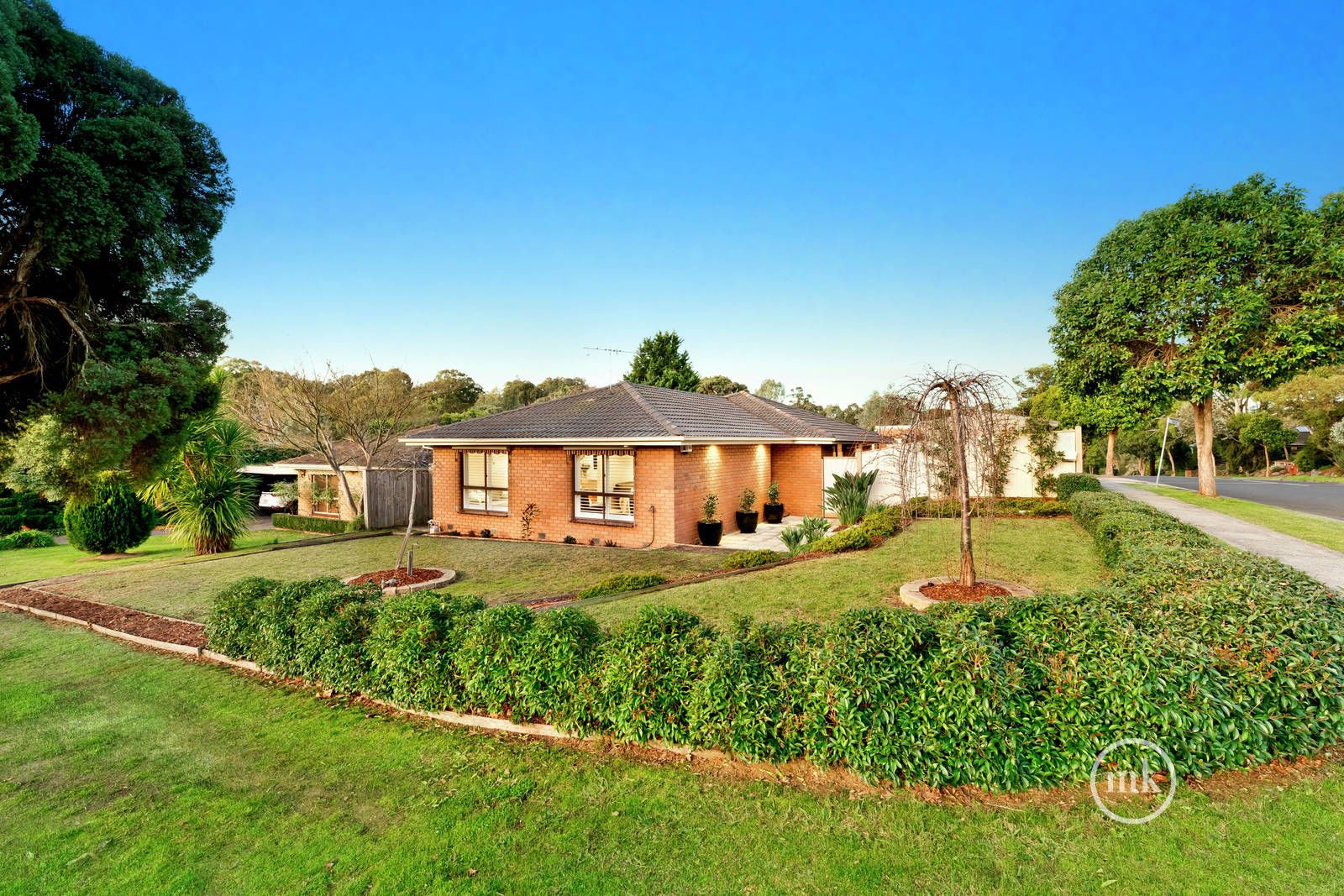 11 Solway Court, St Helena VIC 3088, Image 1