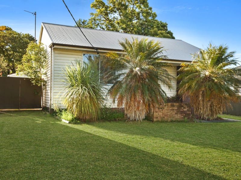 46 Blackman Parade, Unanderra NSW 2526, Image 0