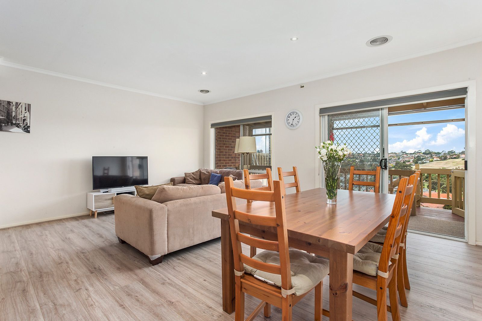 35 Seggan Circle, Gowanbrae VIC 3043, Image 2