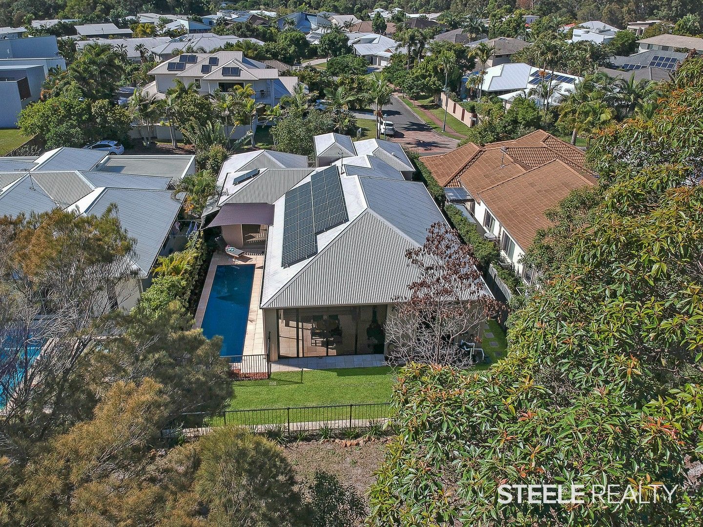 3 bedrooms House in 15 Medinah Place PEREGIAN SPRINGS QLD, 4573