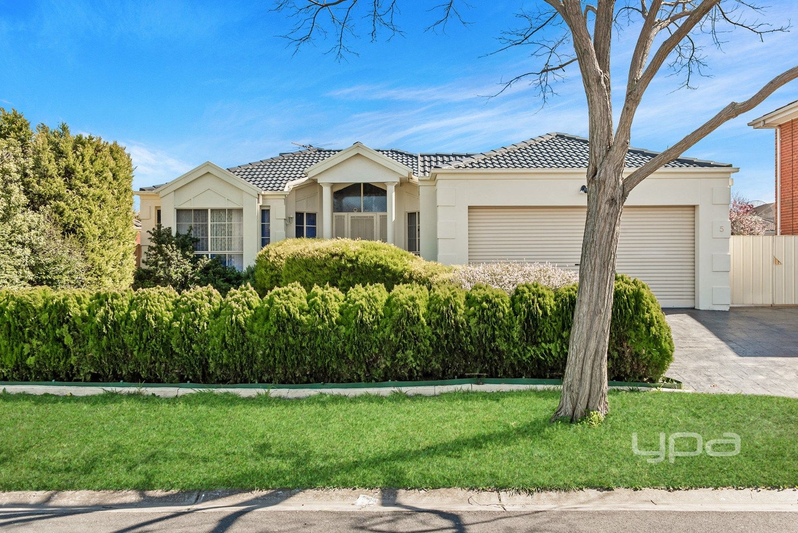 5 Pegasus Court, Roxburgh Park VIC 3064, Image 0