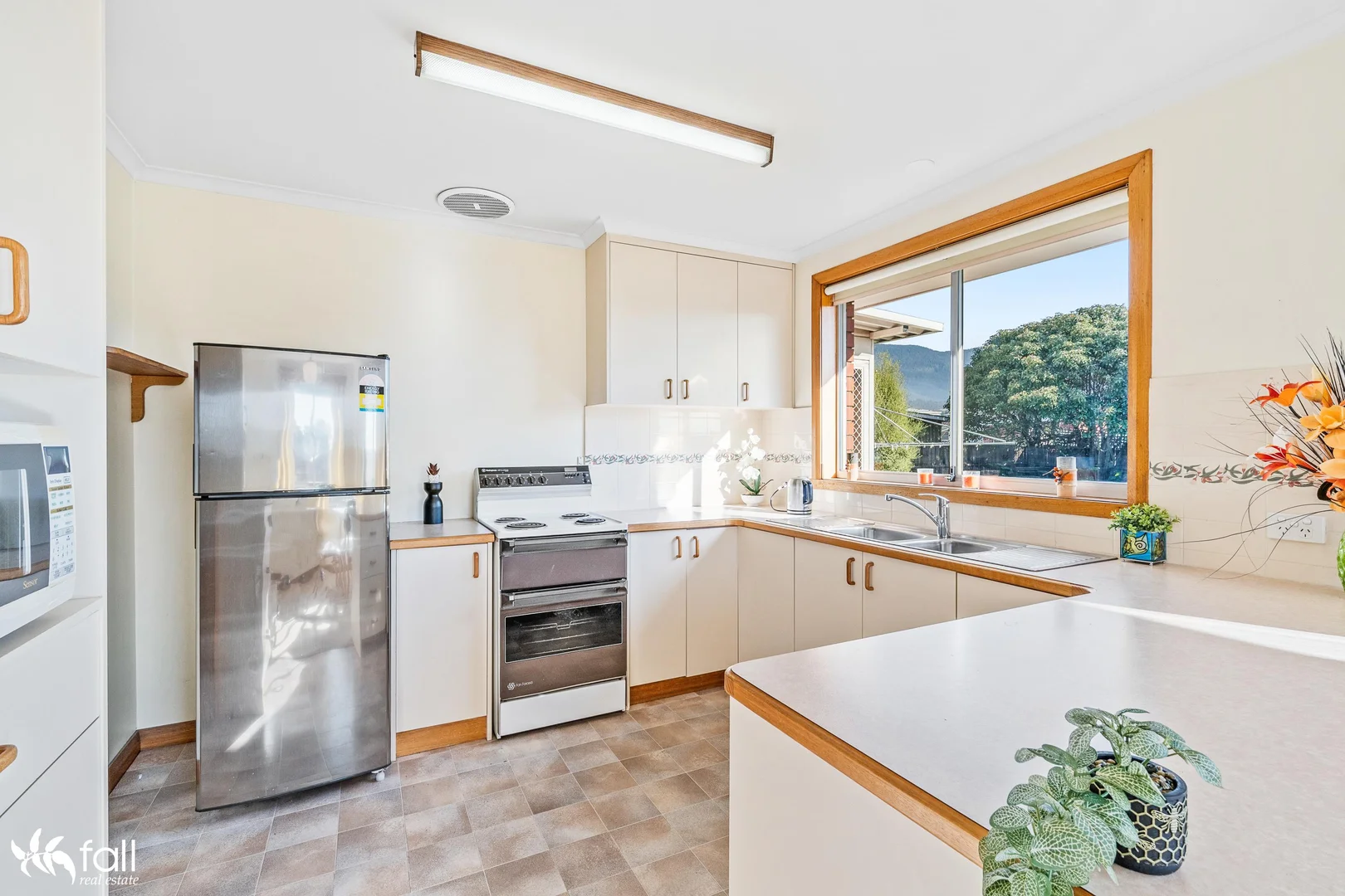 Additional image 3 of 16 Falcon Road, Claremont TAS 7011