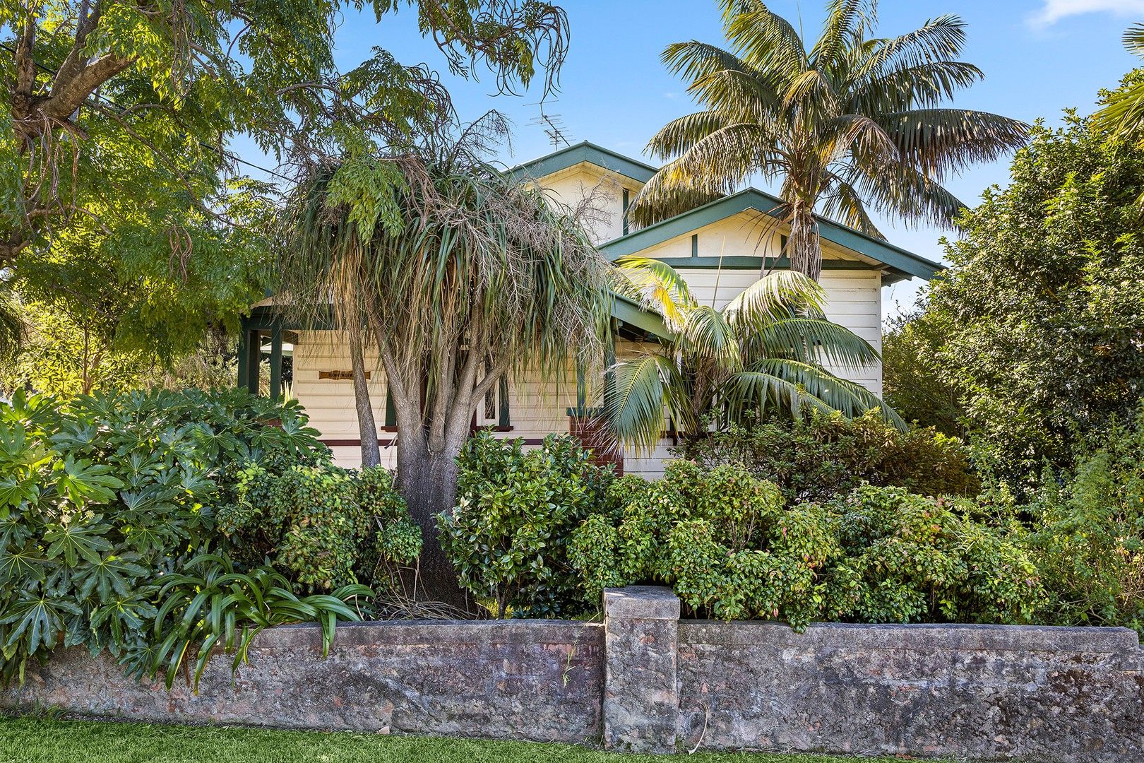 37 Gray Street, Woonona NSW 2517, Image 1