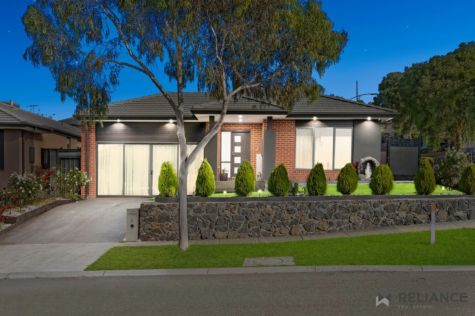 2 Nethercote Street, Craigieburn VIC 3064