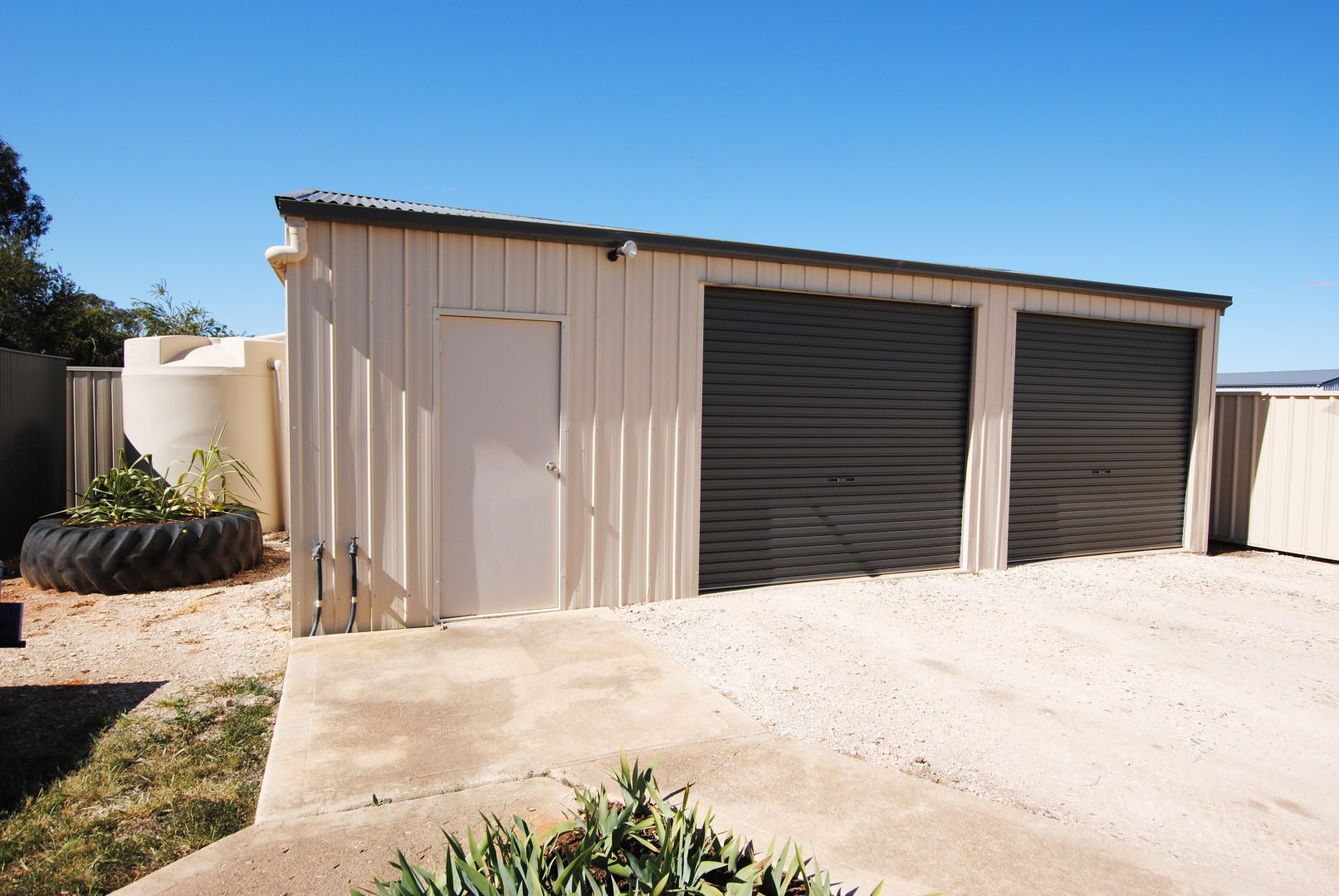 26 Moore Street, Hillston NSW 2675, Image 2