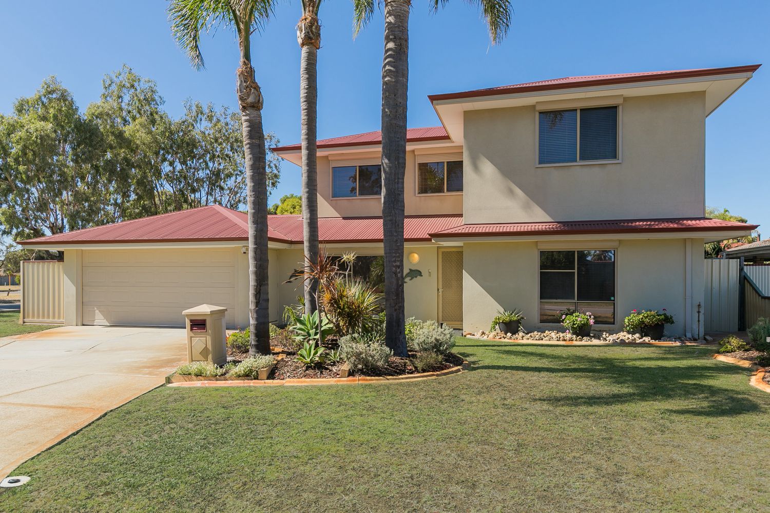 6 bedrooms House in 1 Costa Rica Place SAFETY BAY WA, 6169