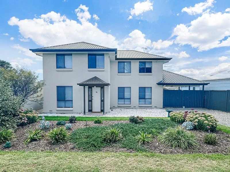 Primary image of 68 Albatross Av, Chiton SA 5211