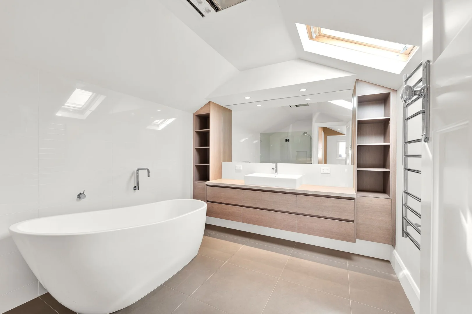 Additional image 7 of 4 Tourello Avenue, Hawthorn East VIC 3123