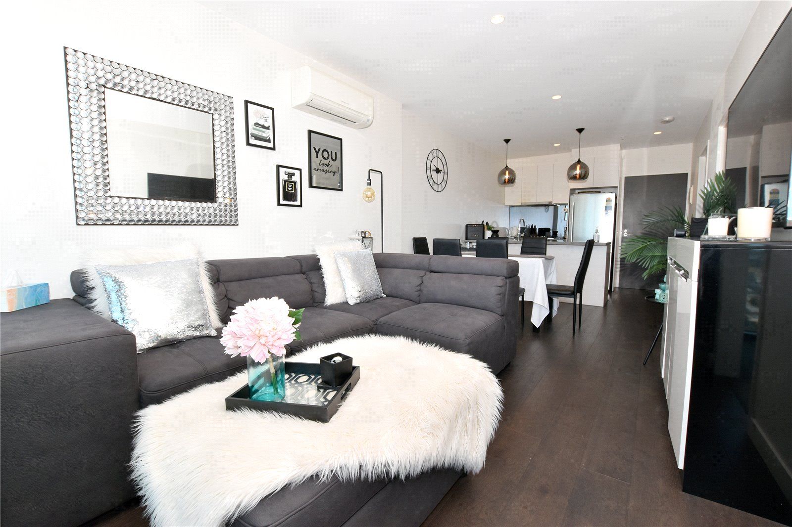 2 bedrooms Apartment / Unit / Flat in 2605/45 Clarke Street SOUTHBANK VIC, 3006