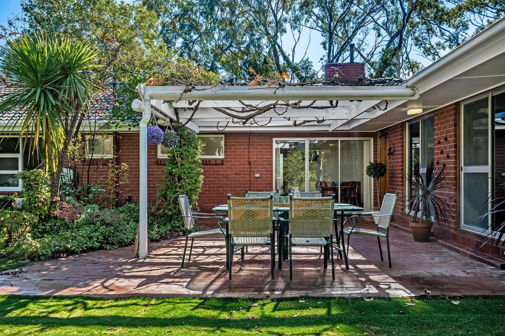 37 Alison Avenue, Blackwood SA 5051, Image 2