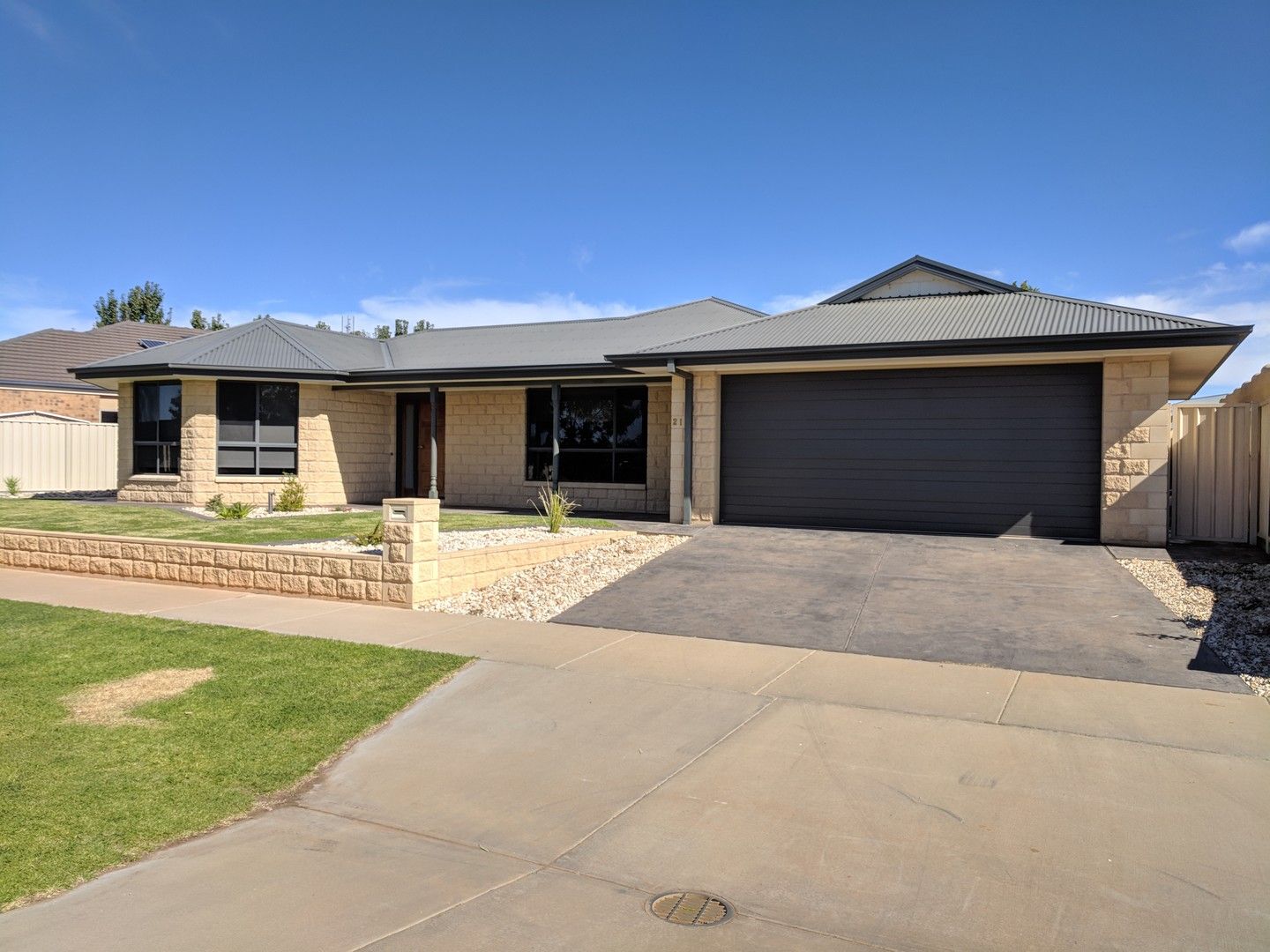 21 Dumosa Drive, Swan Hill VIC 3585 House For Rent Domain