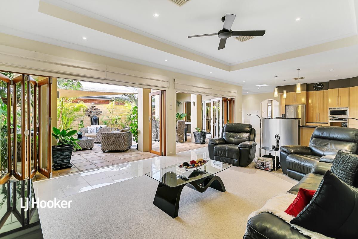 9 Spencer Court, Mawson Lakes SA 5095, Image 1