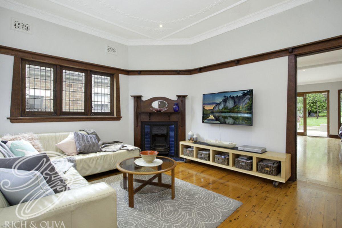 10 Trevenar Street, Ashbury NSW 2193, Image 1