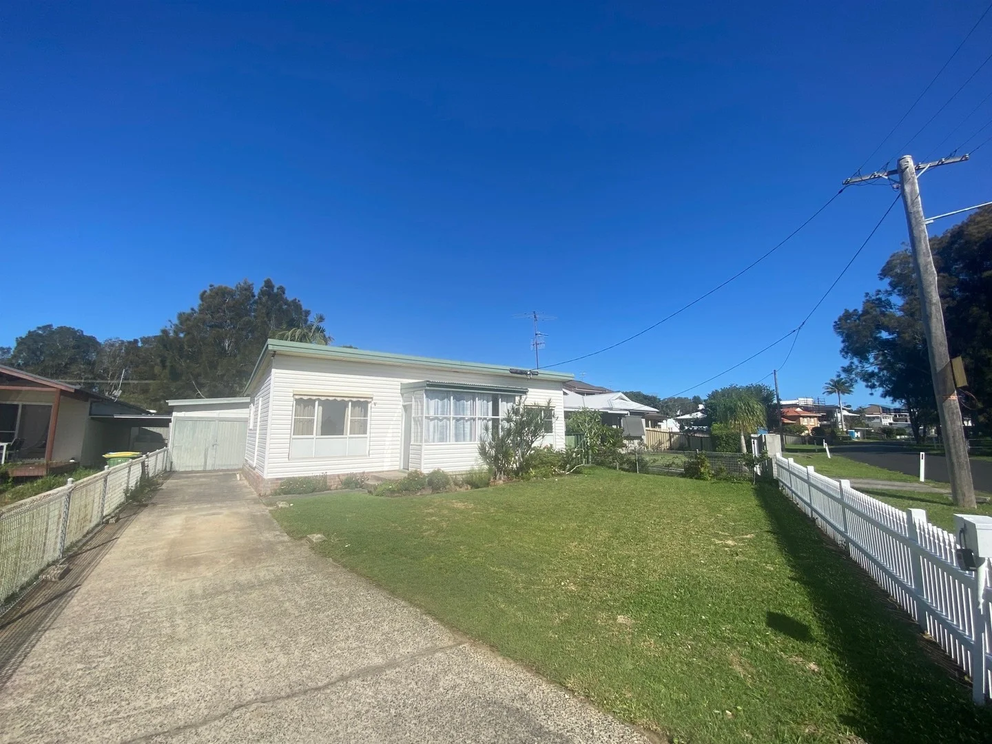 20 Tuggerah Parade, The Entrance NSW 2261