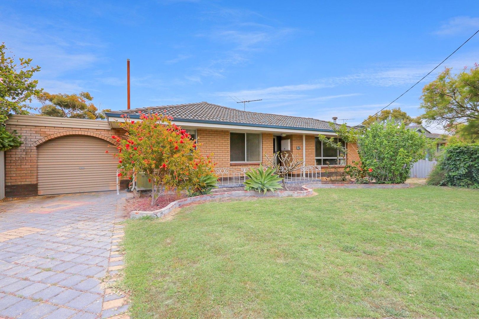 24 Hawker Street, Safety Bay WA 6169, Image 0