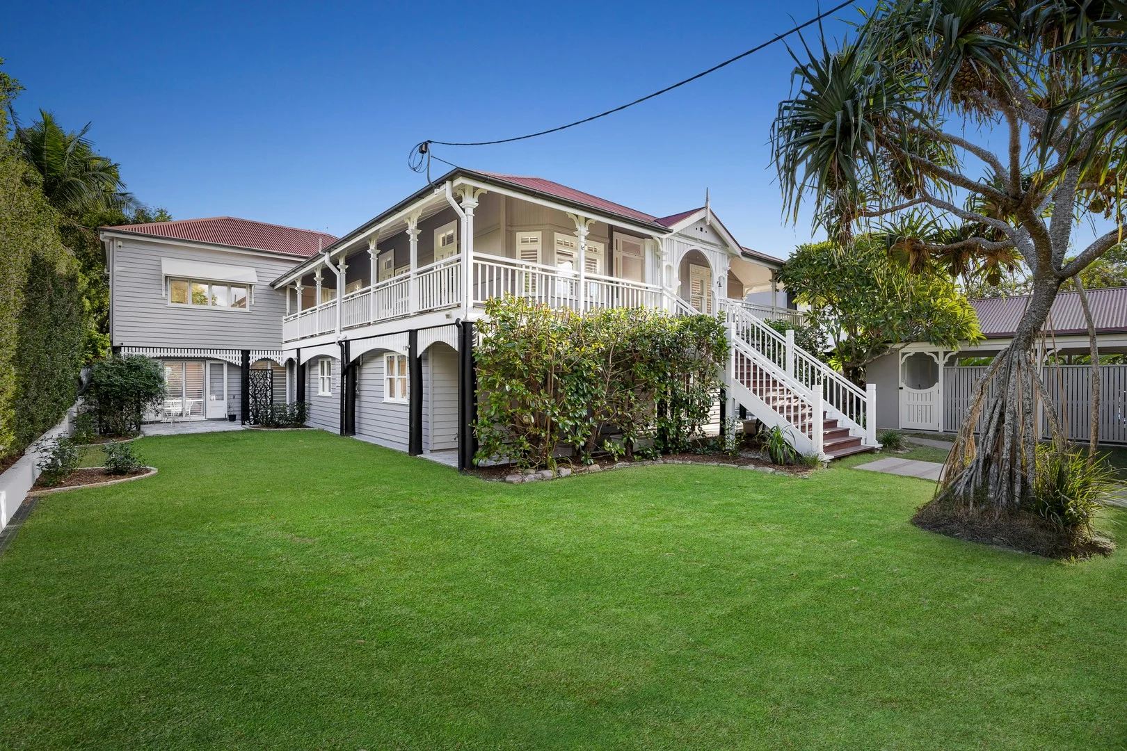 32 Kew Road, Graceville QLD 4075