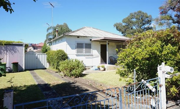 94 Torrens Street, Canley Heights NSW 2166