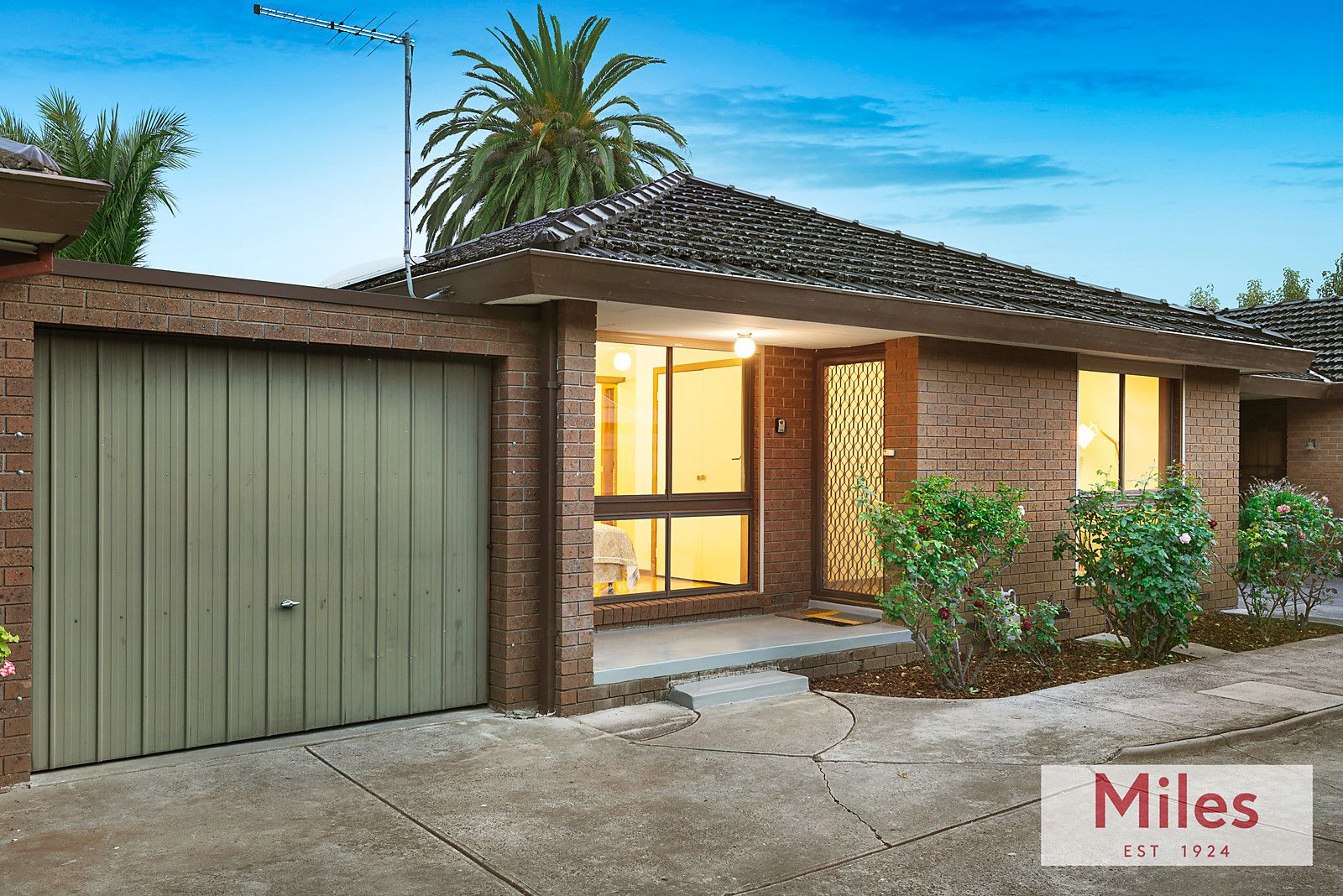 2/105 Perry Street, Fairfield VIC 3078, Image 0