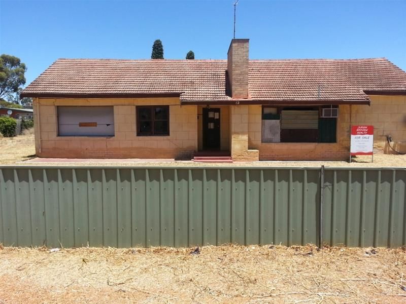 12 Lefroy Street, Moora WA 6510, Image 0