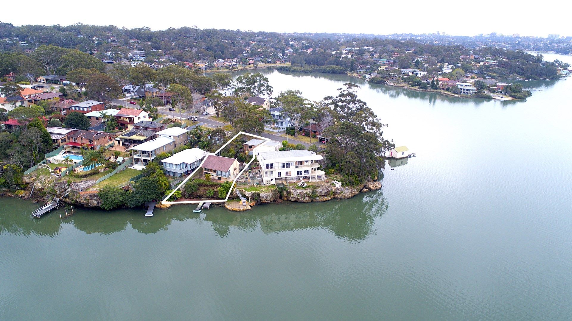 4 Oyster Bay Road, Oyster Bay Property History & Address Research